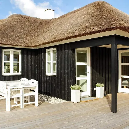 Holiday Lxi Hvide Sande